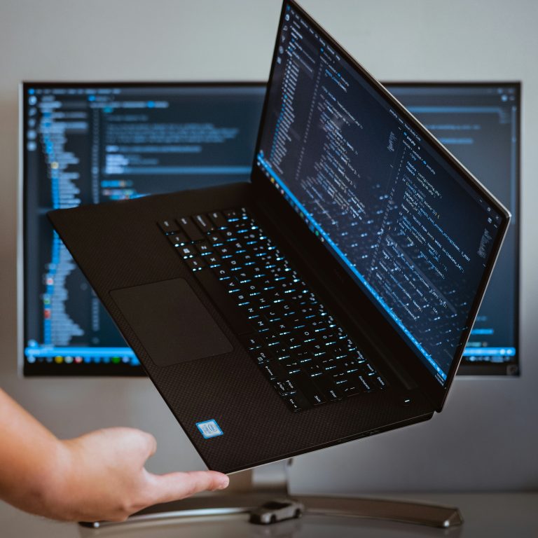 ChatGPT vs Claude: Which AI Tool is Better in 2026?
