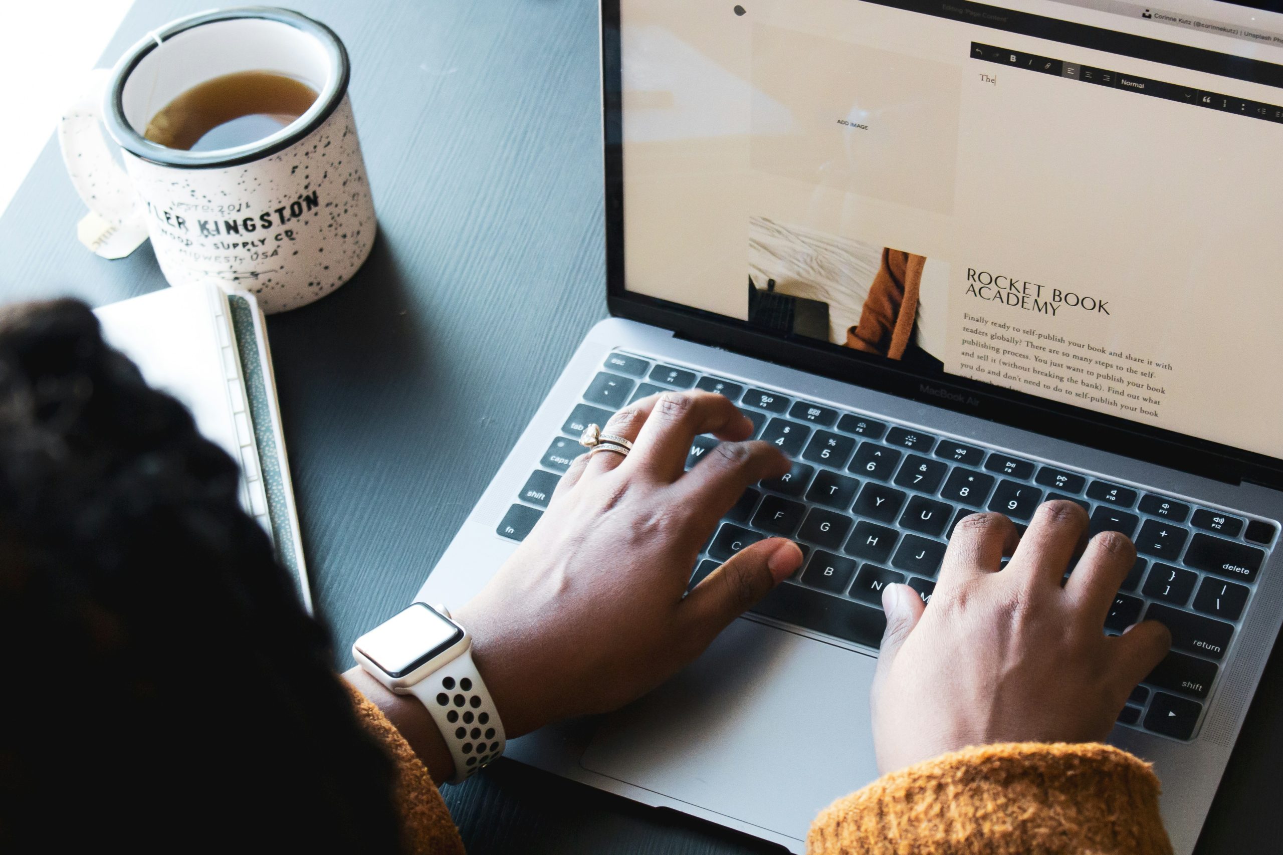 how to use AI to land your first freelance client